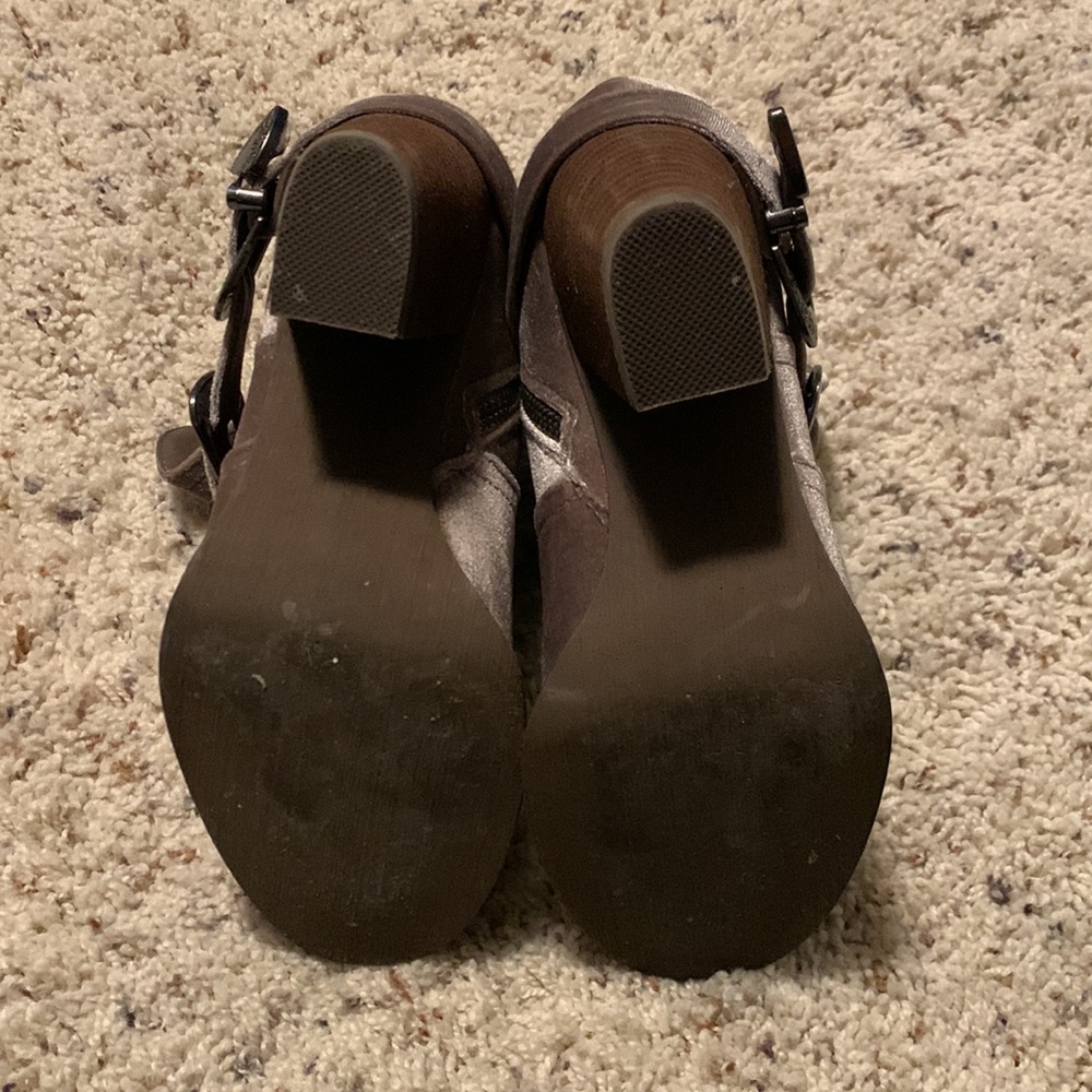 Booties - Picture 5 of 6